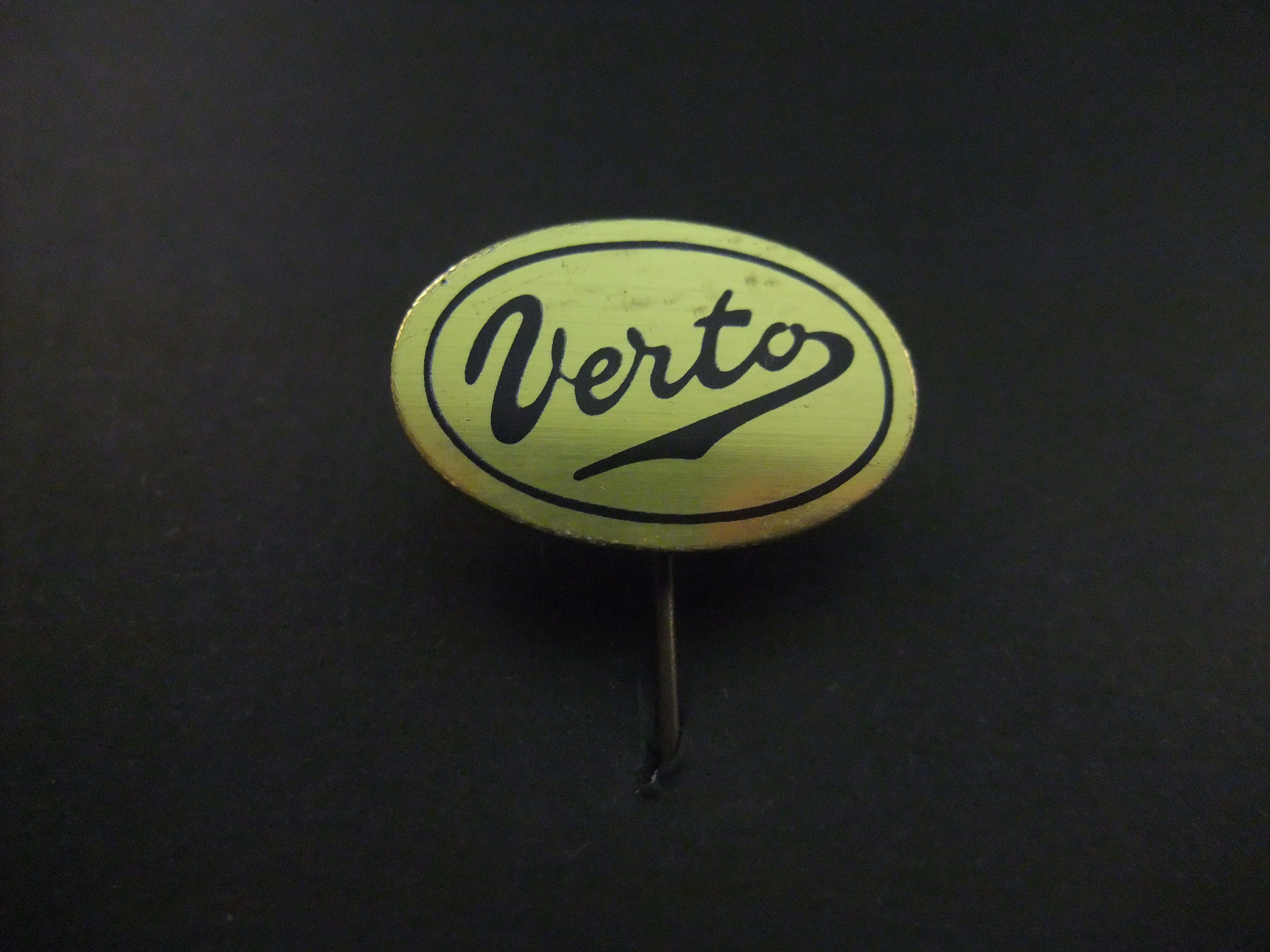 Verto ( vereenigde Touwfabriek) Maassluis logo lichtgeel